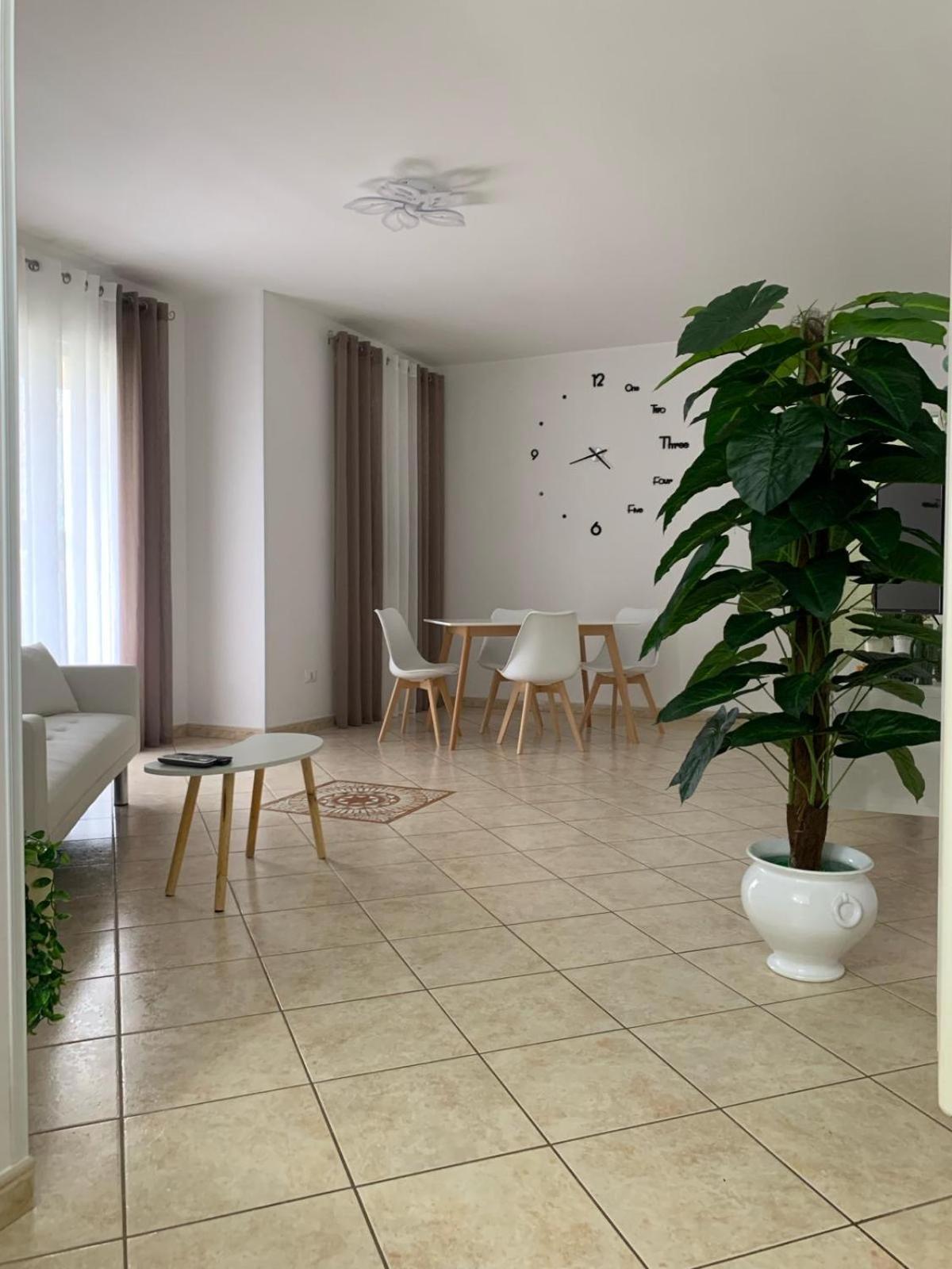Alema Casa Vacanze レポラーノ エクステリア 写真